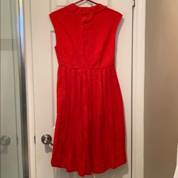 World’s cutest red dress - Picture 2 of 6